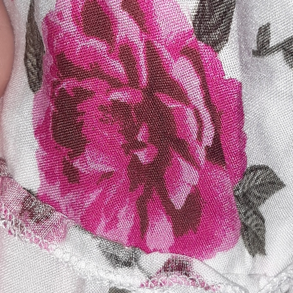 White and pink tiered floral maxi dress - Picture 4 of 7